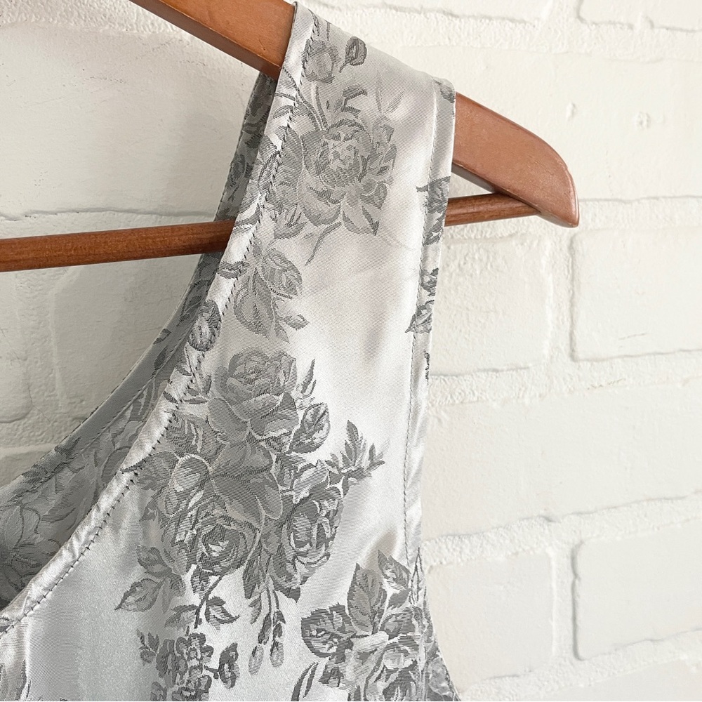 Vintage Silver Satin Baroque Roses Cami Iridescent Floral Tank Top sz XL/XXL - Picture 12 of 14